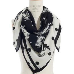 NWT Giant Black and White Tokyo Madewell Scarf